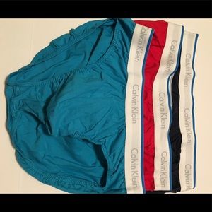 Calvin Klein Mens Hip Briefs 3 pack size Large